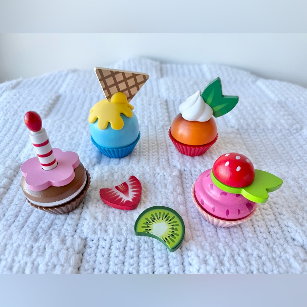 HAPE Cupcakes Playset